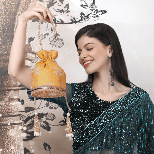 Naaz Banarasi Potli | Yellow Gold - ArtFlyck